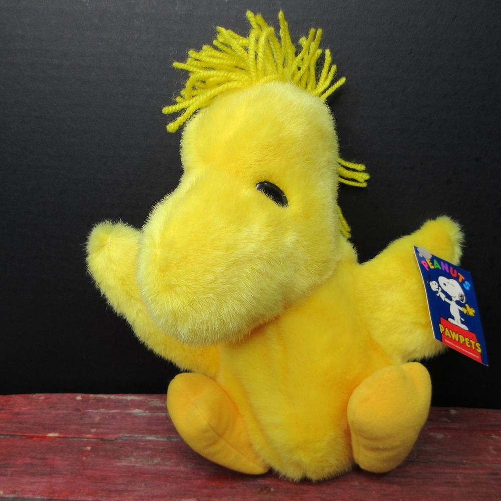 Vintage Peanuts Pawpets Woodstock Yellow Plush Hand Puppet Stuffed Animal Toy